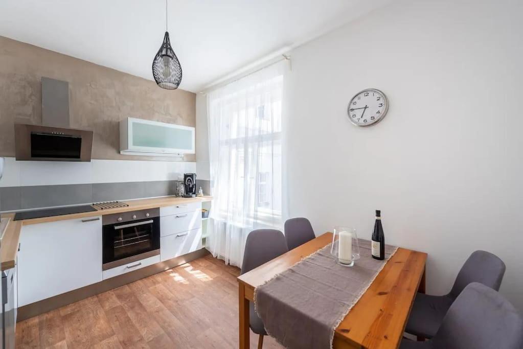2 Bedrooms Apt Near Wenceslas Sq Praha Exteriér fotografie