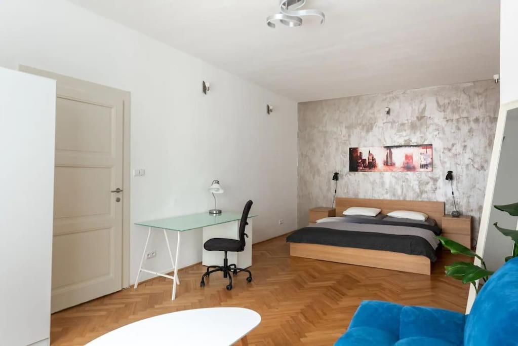 2 Bedrooms Apt Near Wenceslas Sq Praha Exteriér fotografie