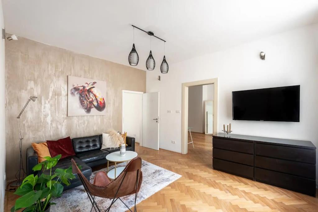 2 Bedrooms Apt Near Wenceslas Sq Praha Exteriér fotografie