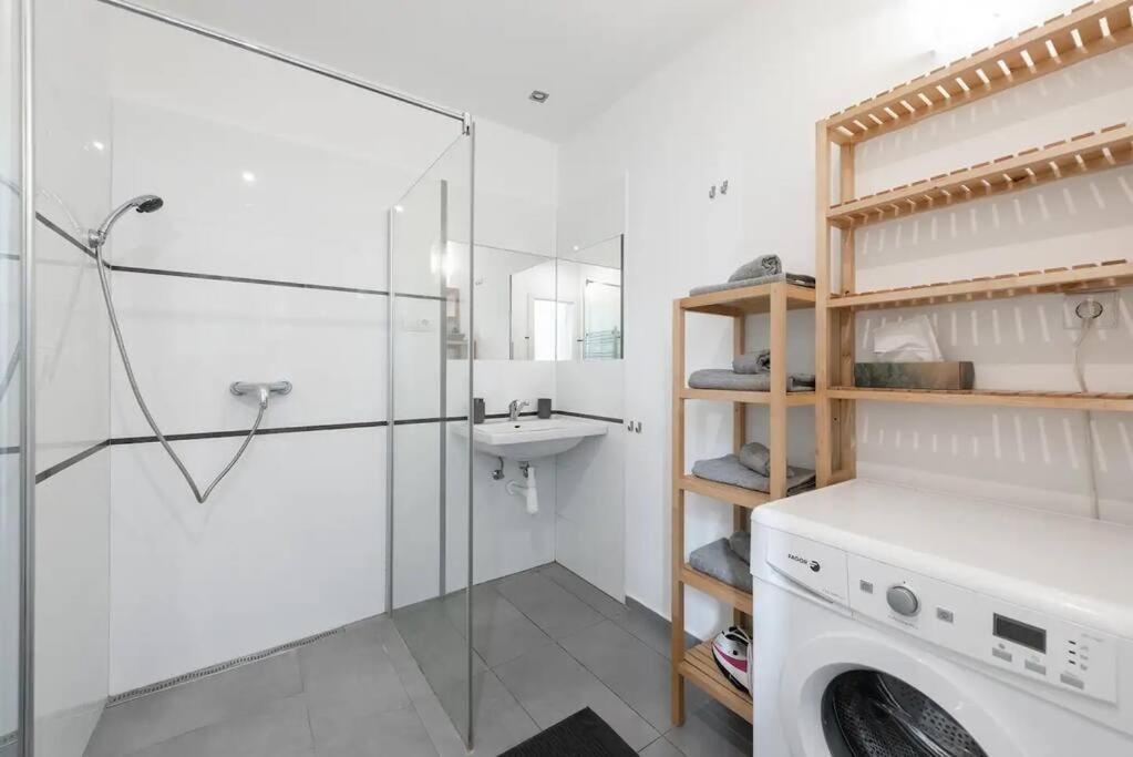 2 Bedrooms Apt Near Wenceslas Sq Praha Exteriér fotografie